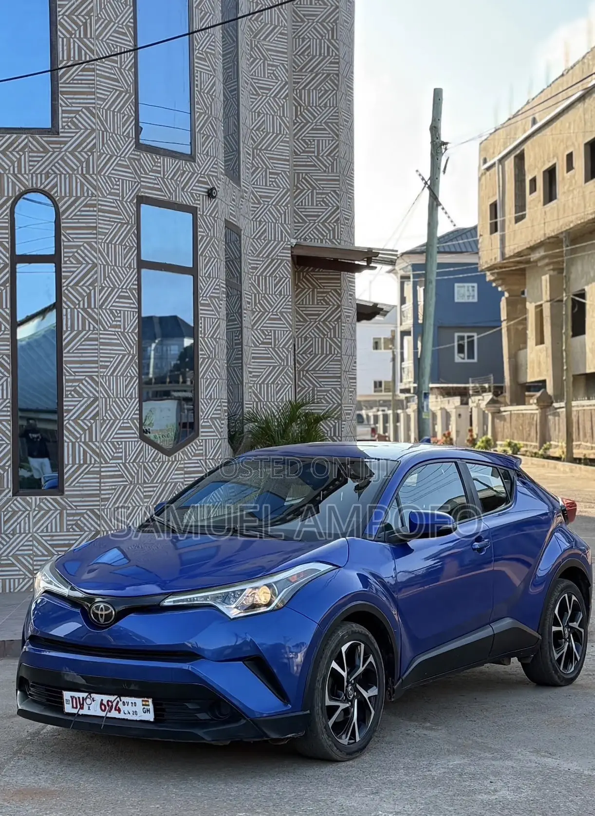 Toyota C-HR 2018 Blue