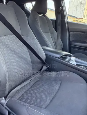Toyota C-HR 2018 Blue