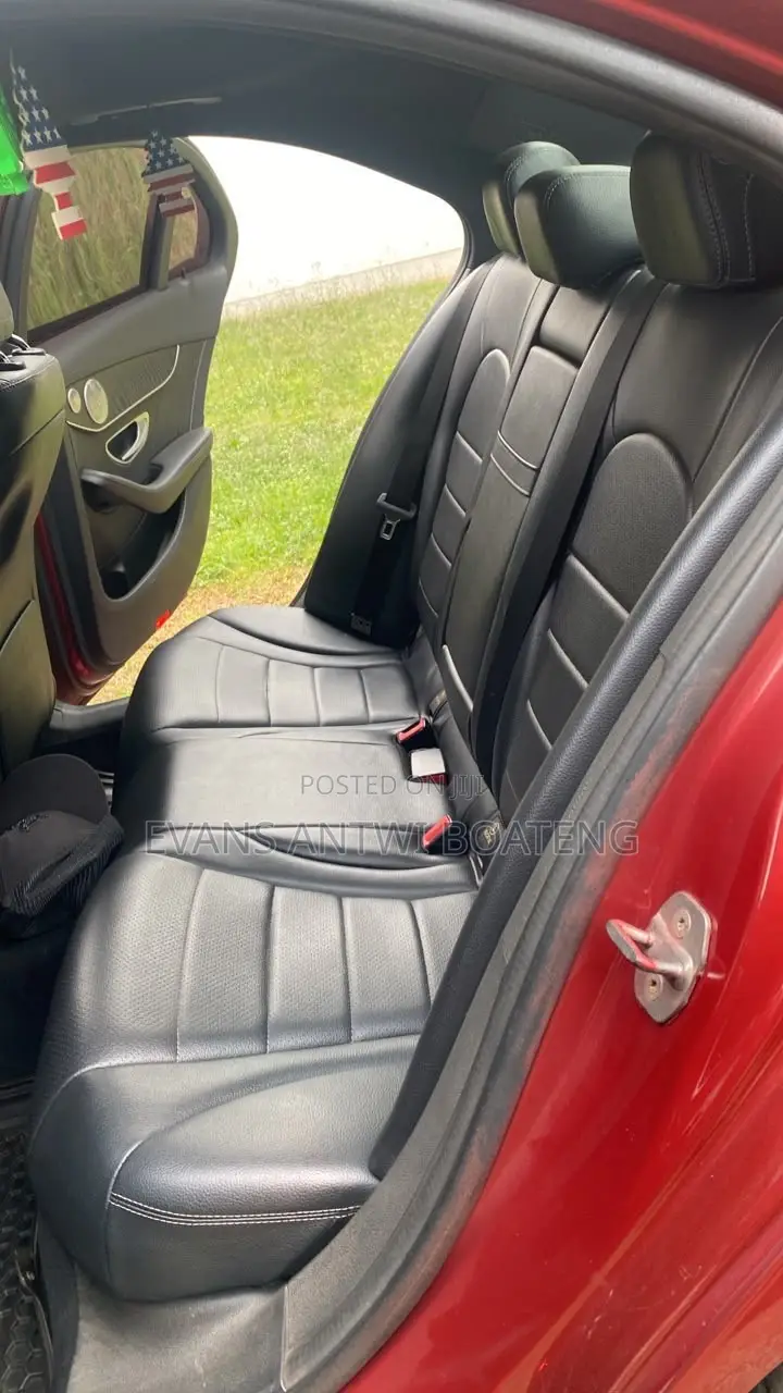 Mercedes-Benz C300 2017 Red