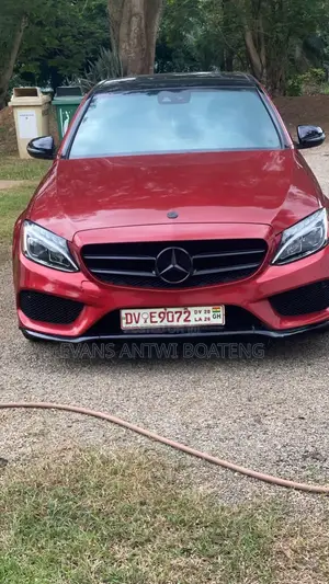Mercedes-Benz C300 2017 Red