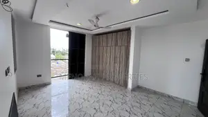 2bdrm Apartment in Lakeside for rent