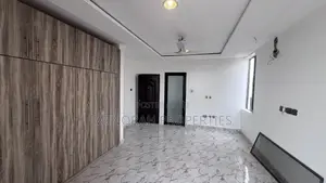 2bdrm Apartment in Lakeside for rent