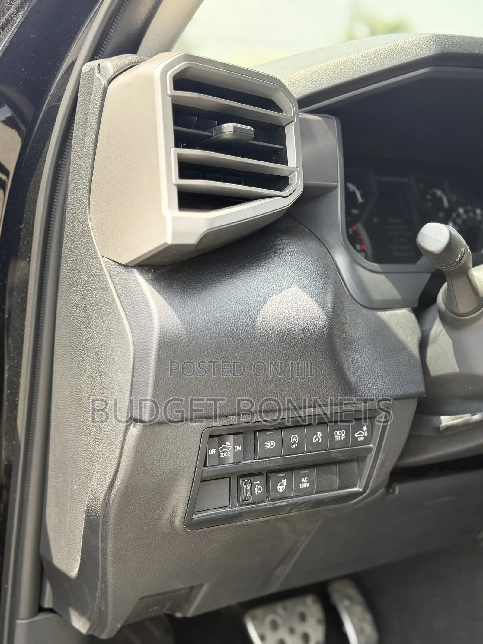 Toyota Tundra SR5 CrewMax 5.5' Bed 2023 Black