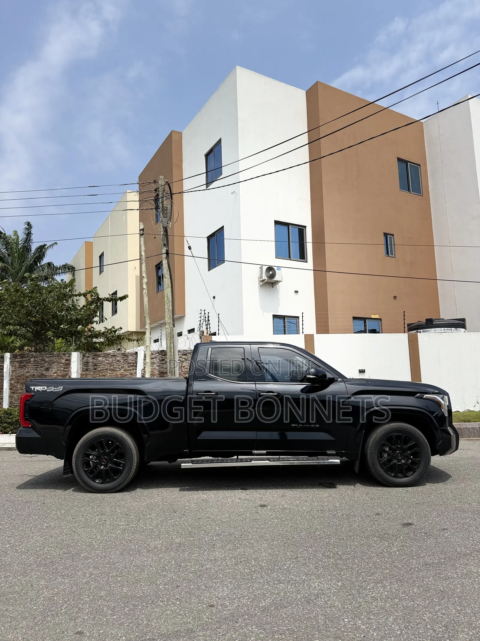 Toyota Tundra SR5 CrewMax 5.5' Bed 2023 Black