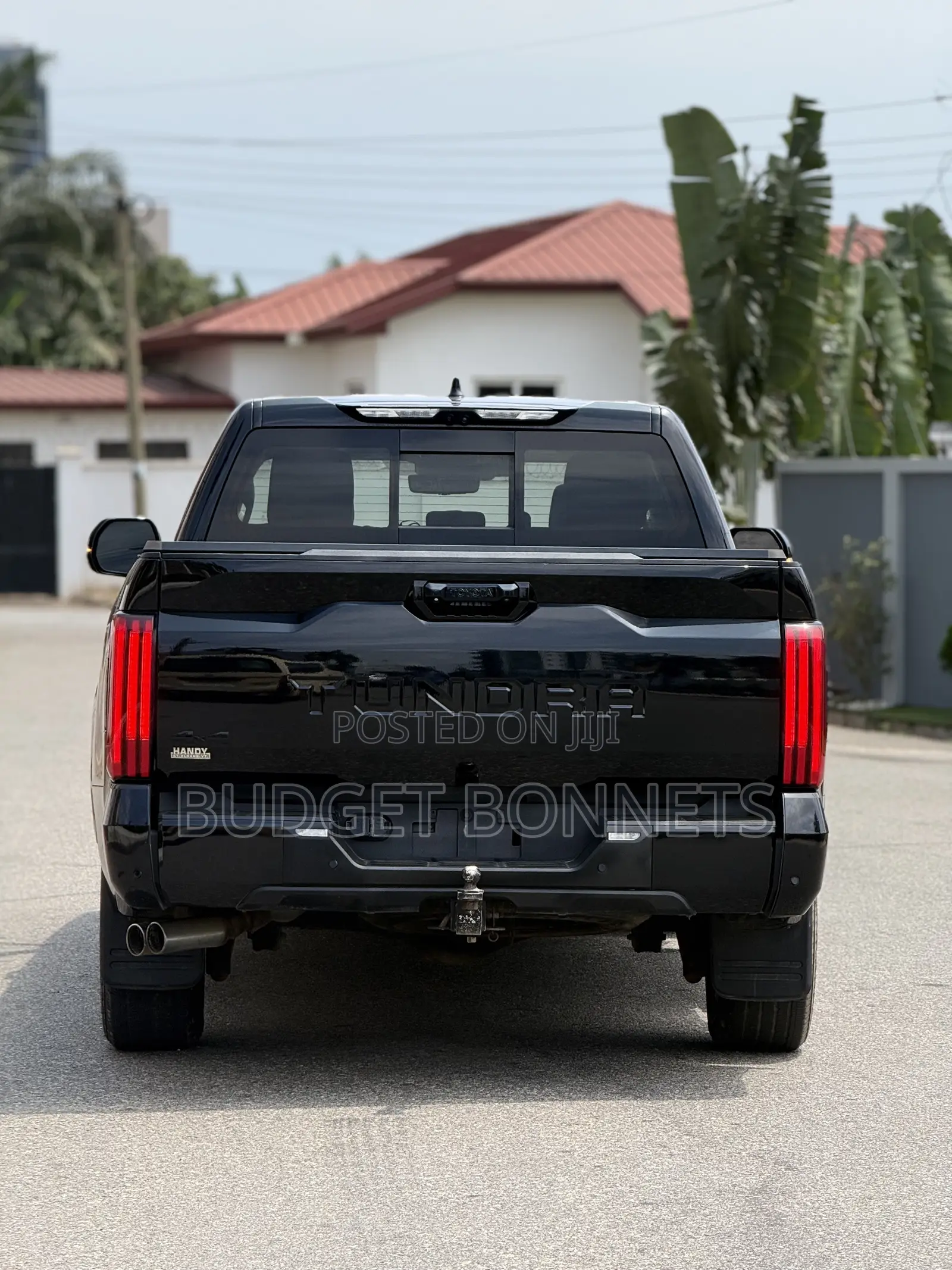 Toyota Tundra SR5 CrewMax 5.5' Bed 2023 Black