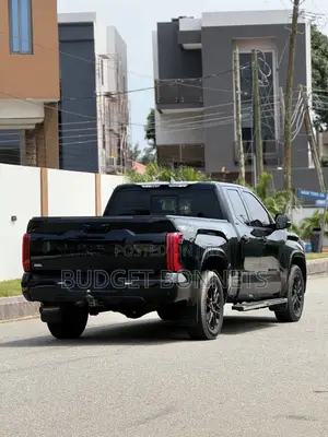 Toyota Tundra SR5 CrewMax 5.5' Bed 2023 Black