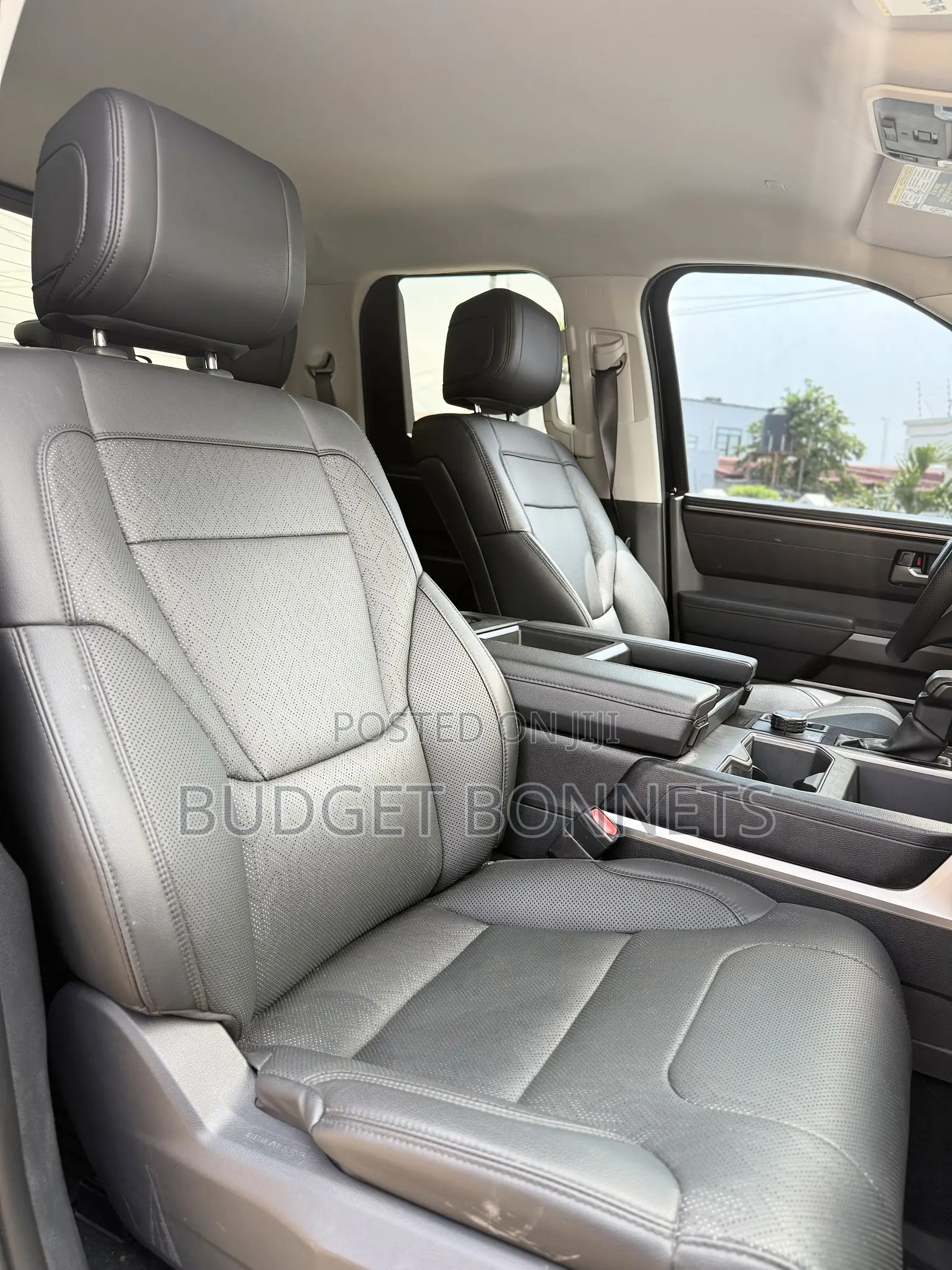 Toyota Tundra SR5 CrewMax 5.5' Bed 2023 Black