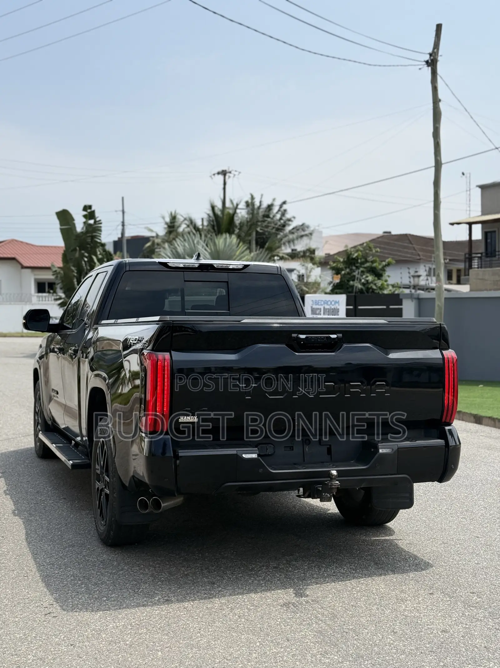 Toyota Tundra SR5 CrewMax 5.5' Bed 2023 Black