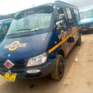 Mercedes-Benz Sprinter 2012 Blue