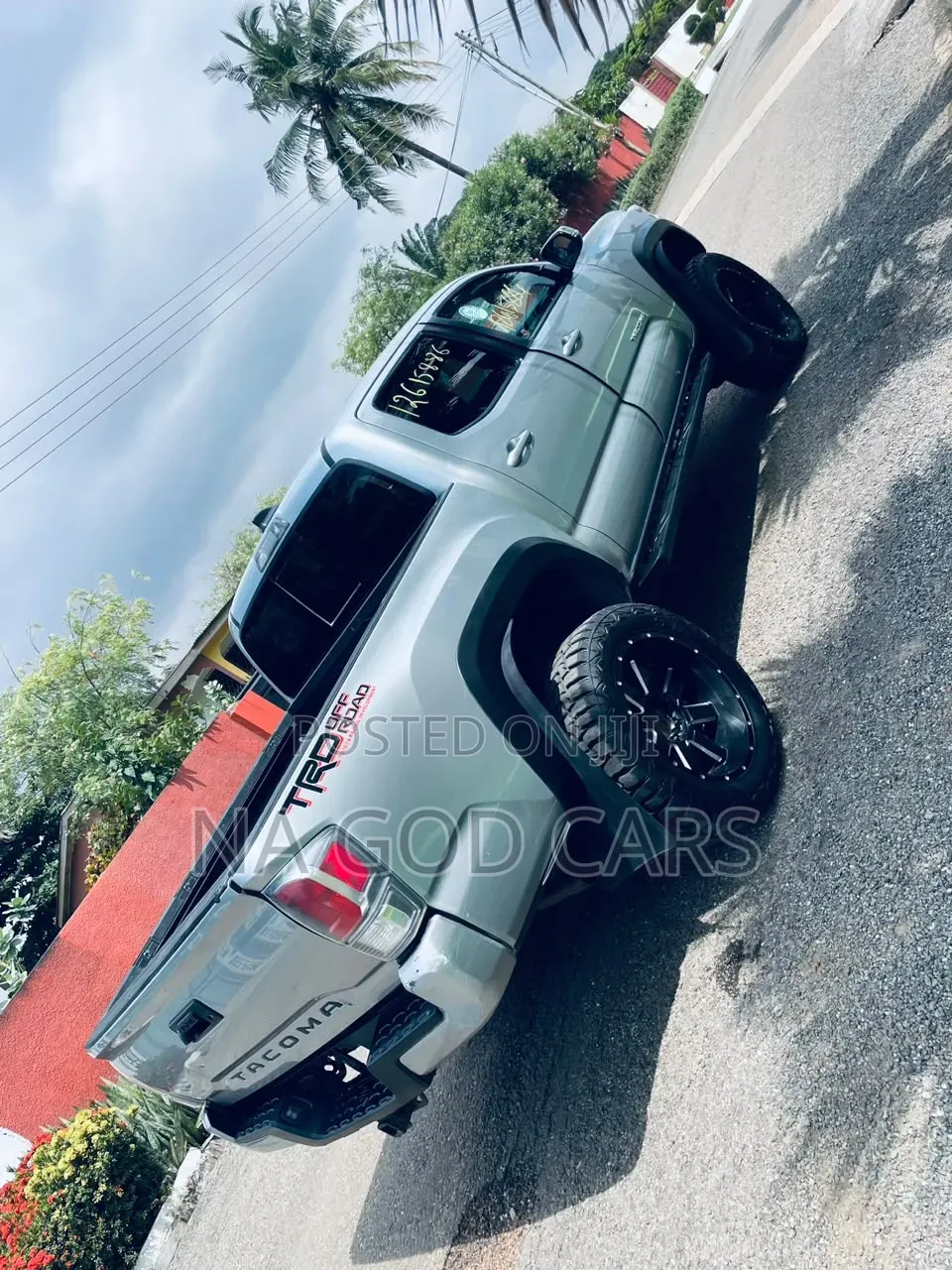 Toyota Tacoma 2022 Brown