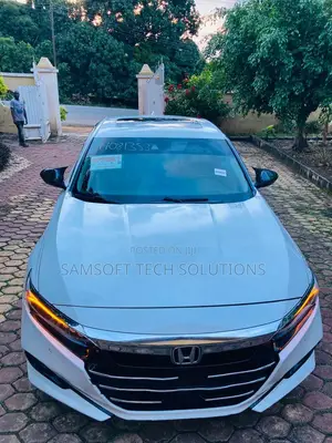 Honda Accord Touring 2.0T 2021 White