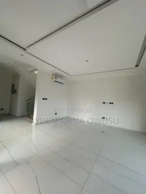 4bdrm House in Sakumono Estate for sale