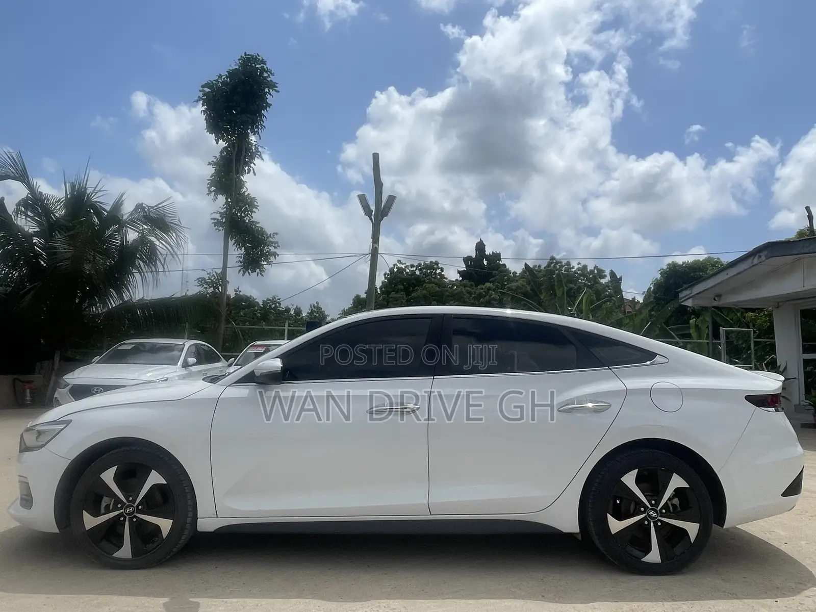 Hyundai Avante 2020 White