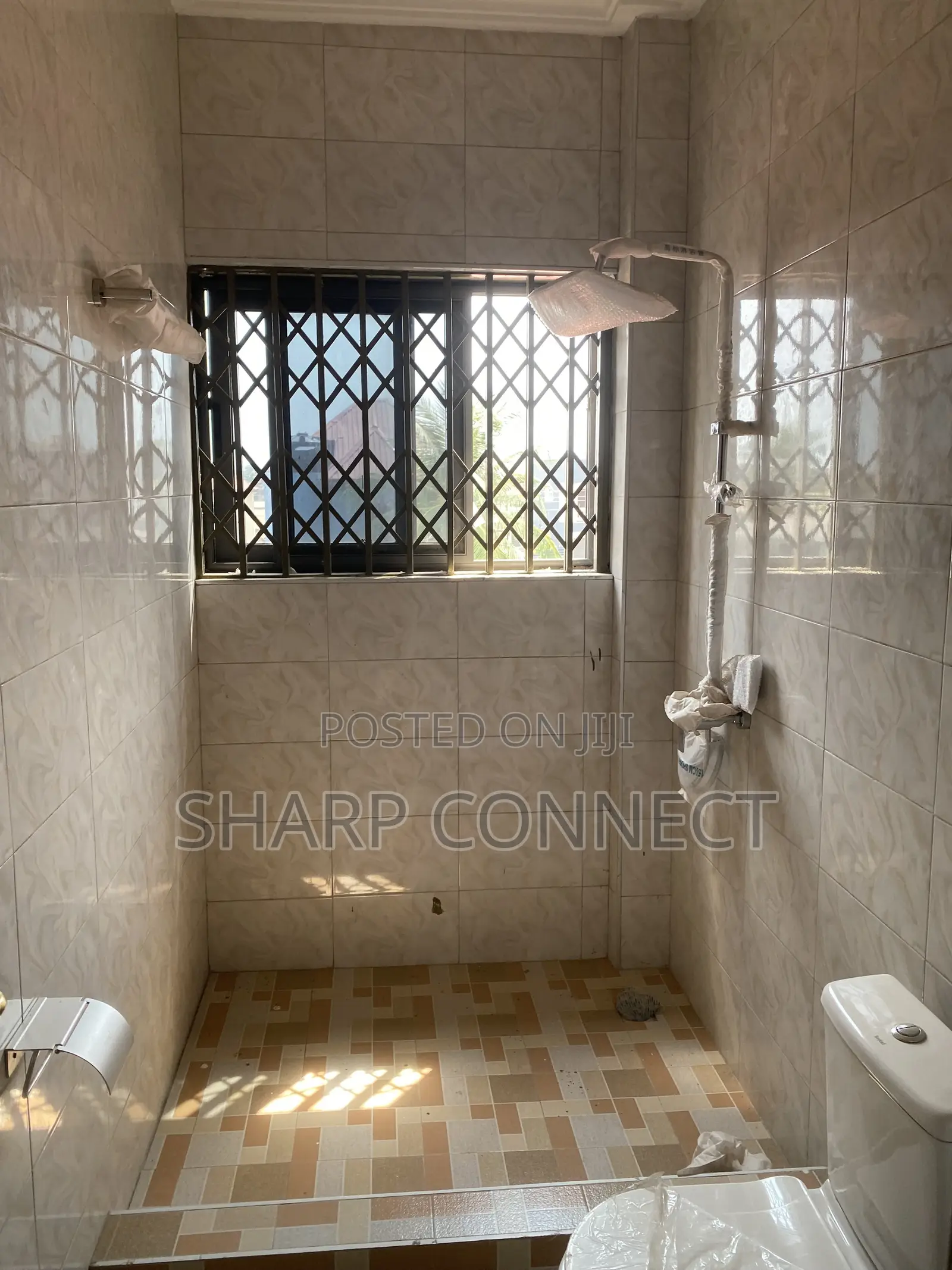 2bdrm Apartment in Sharp-Connect, Adade for rent