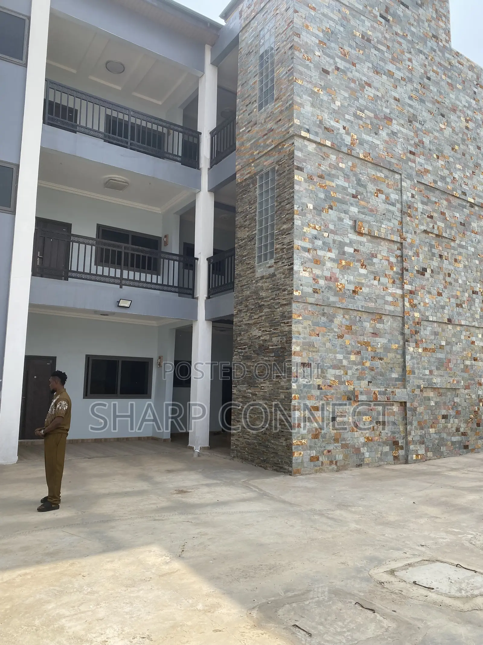 2bdrm Apartment in Sharp-Connect, Adade for rent