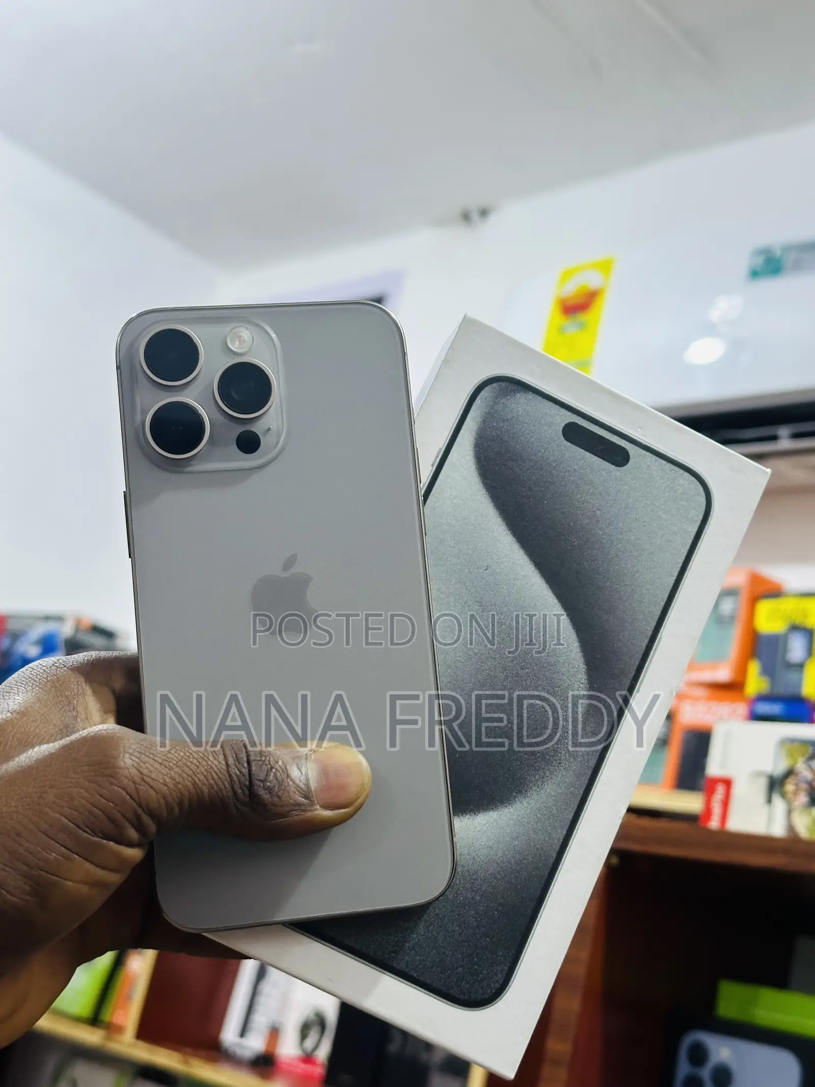 Apple iPhone 15 Pro Max 256 GB Silver