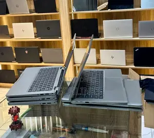 Laptop Dell Latitude 5320 2-in-1 8GB Intel Core i5 SSD 256GB