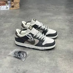 Nike SB Dunk Low X Unisex Sneakers
