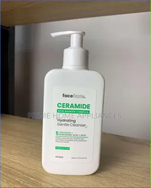 Face Facts Ceramide Hydrating Gentle Cleanser (200ml)