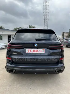 BMW X5 M Competition AWD 2025 Blue