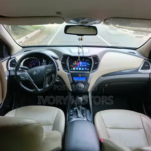 Hyundai Santa Fe Limited w/Saddle Interior 4dr SUV AWD (3.3L 6cyl 6A)