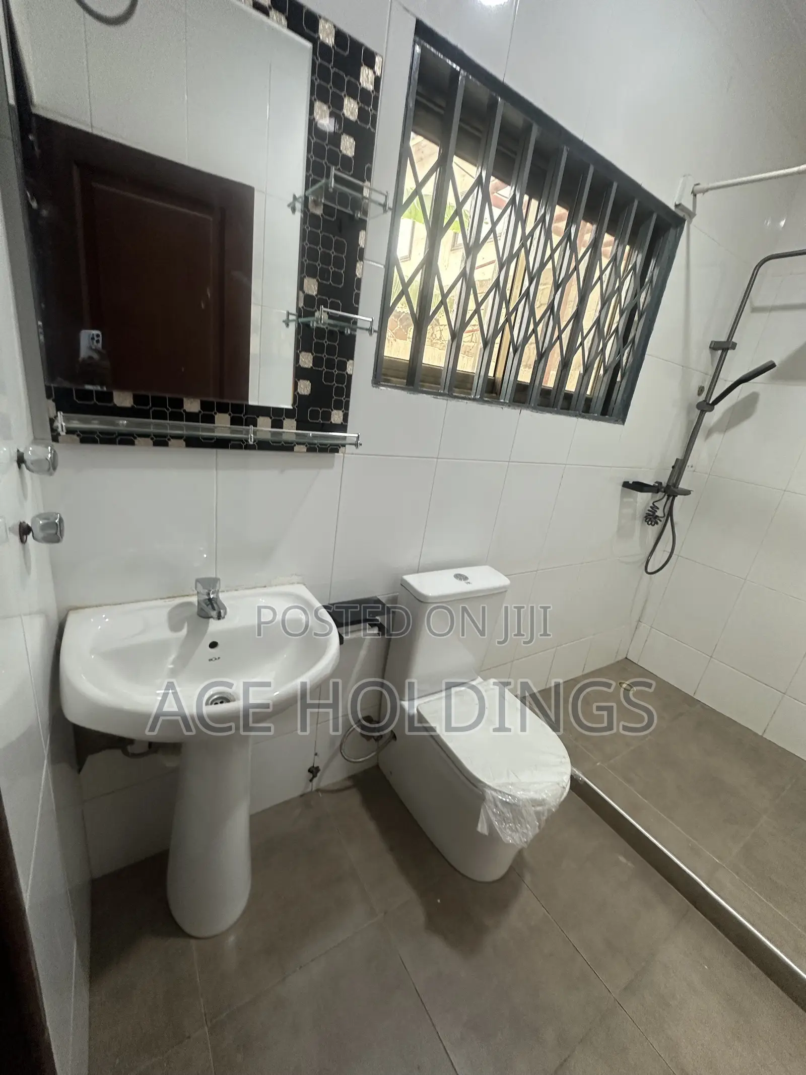 3bdrm Bungalow in East Legon Hills for rent