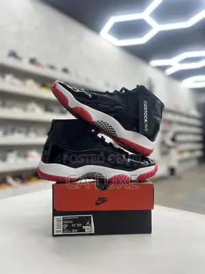 Iconic Air Jordan 11 Retro Unisex Sneakers