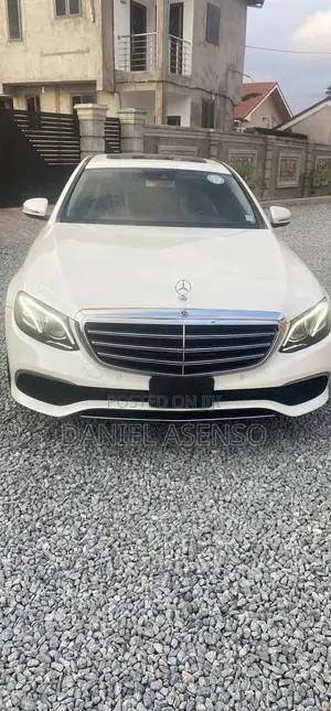 Mercedes-Benz E300 2017 White