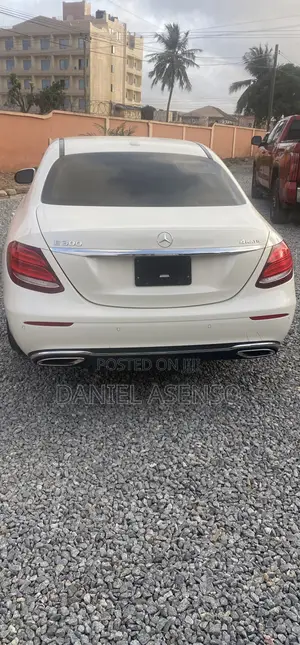 Mercedes-Benz E300 2017 White