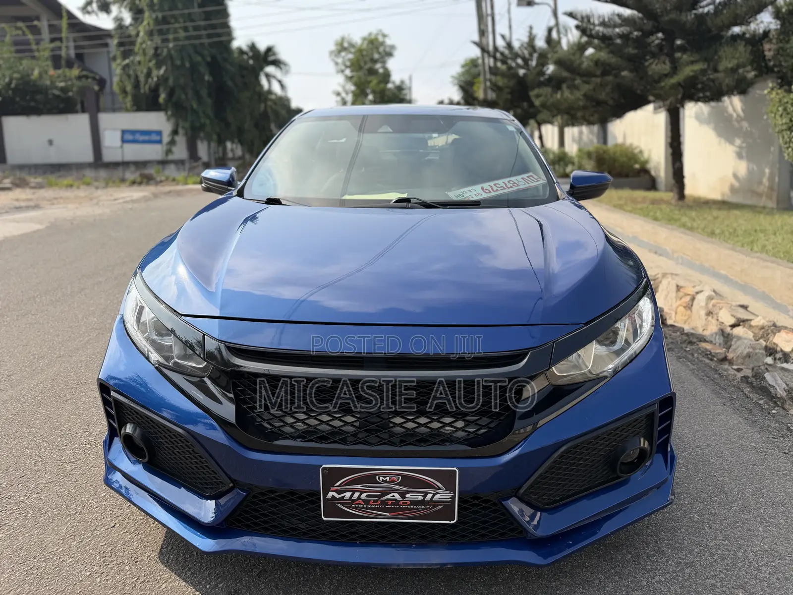 Honda Civic EX Hatchback 2019 Blue