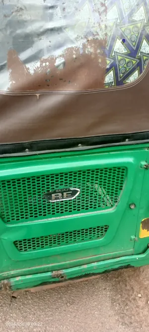 Bajaj RE 2025 Green