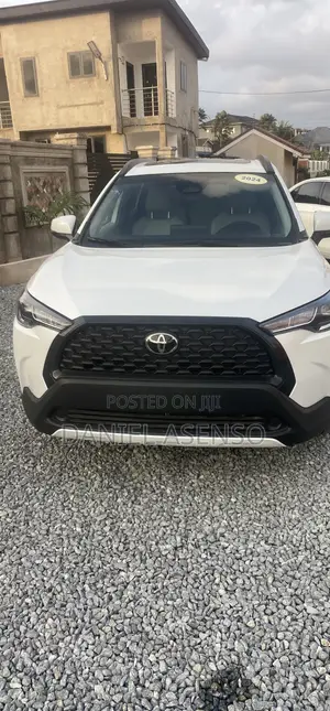 Toyota Corolla Cross 2024 White