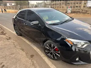 Toyota Corolla L 4dr Sedan (1.8L 4cyl 6M) 2015 Black