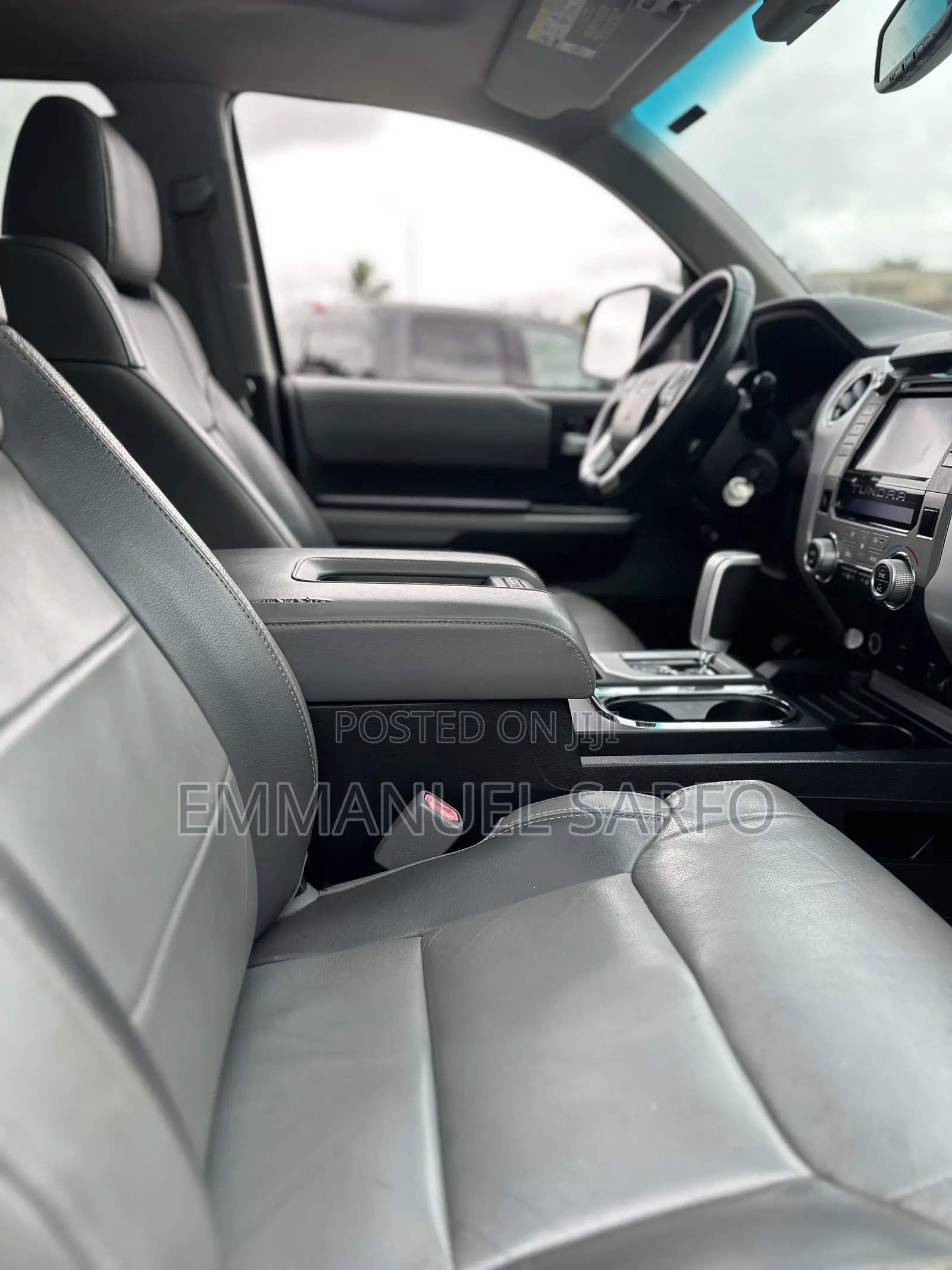 Toyota Tundra Limited 5.7L V8 4x2 Double Cab 6.6 ft. box 145.7 in. WB
