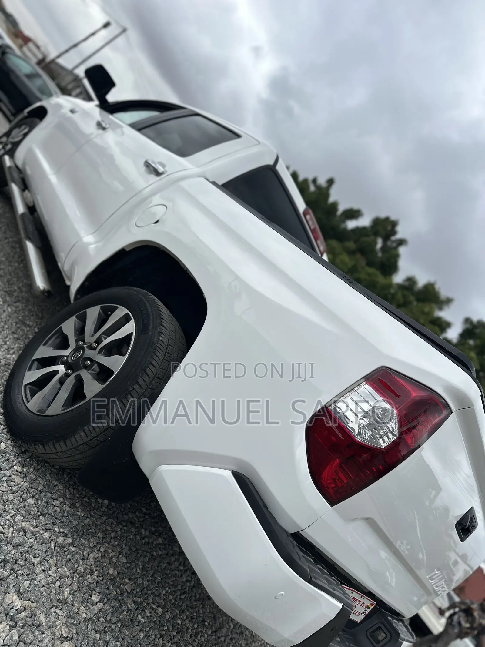Toyota Tundra Limited 5.7L V8 4x2 Double Cab 6.6 ft. box 145.7 in. WB