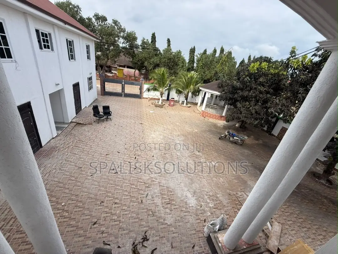 Furnished 19bdrm House in Kaso, Kasoa for sale