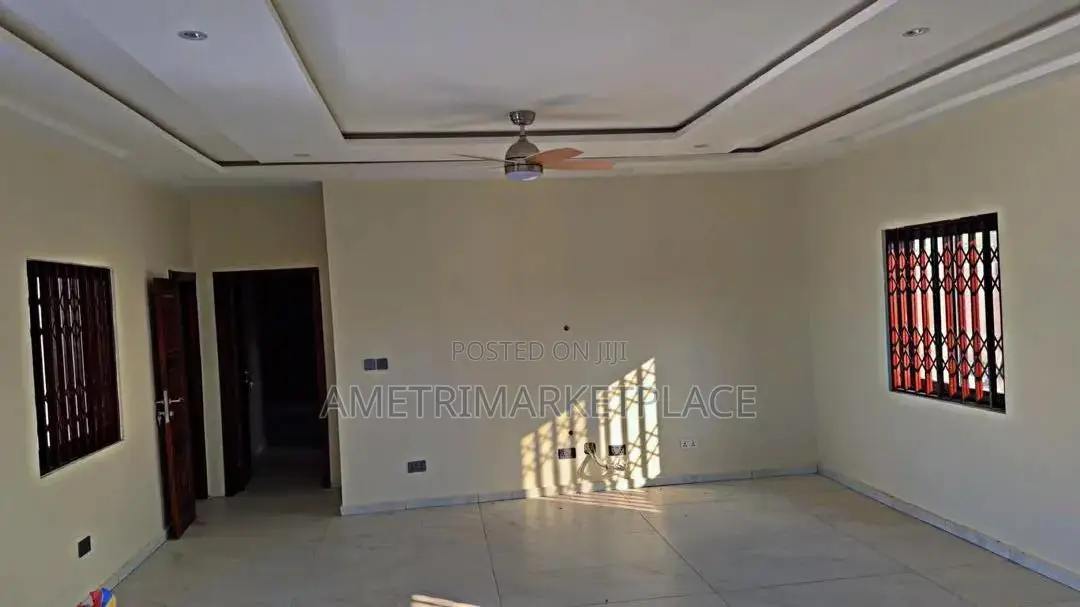 4bdrm House in Community 25 for sale