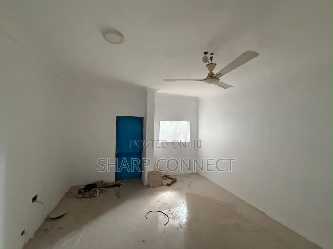 Furnished 18bdrm House in Sharp-Connect, Budumburam for sale