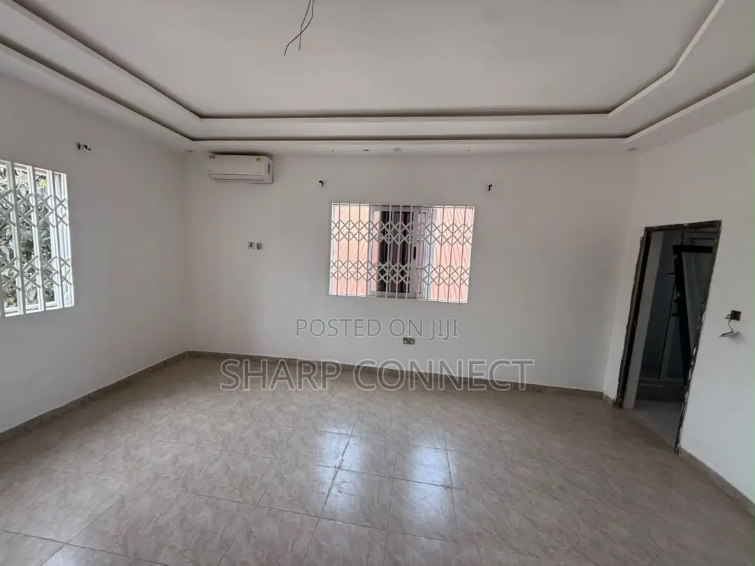 Furnished 18bdrm House in Sharp-Connect, Budumburam for sale