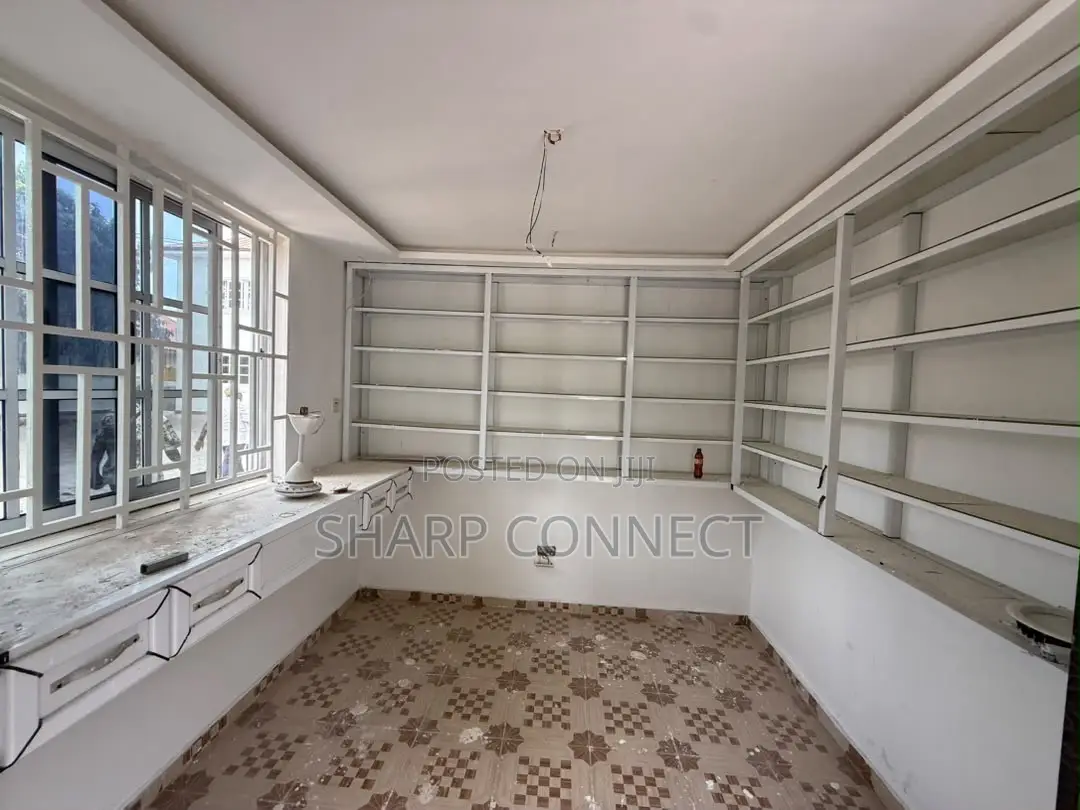 Furnished 18bdrm House in Sharp-Connect, Budumburam for sale
