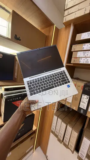 New Laptop HP EliteBook 840 G8 8GB Intel Core i5 SSD 256GB