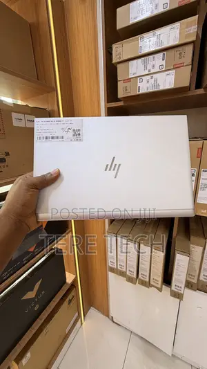 New Laptop HP EliteBook 840 G8 16GB Intel Core i7 SSD 512GB