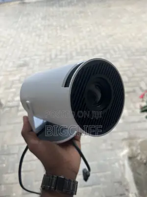 HY300 Projector