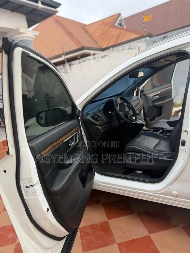 Honda CR-V Touring 4dr SUV (1.5L 4cyl CVT) 2017 White