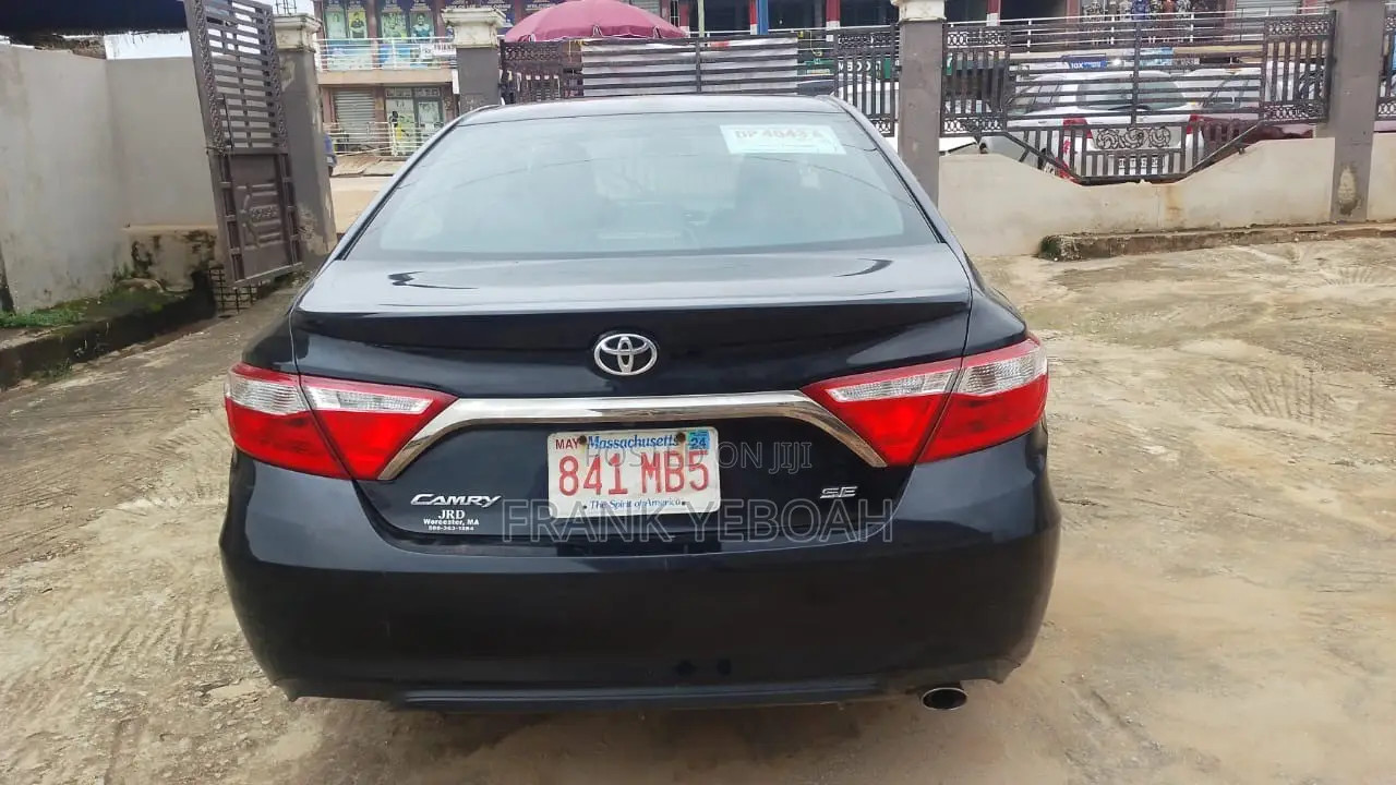 Toyota Camry 2017 Black