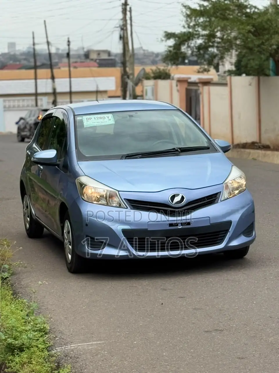 Toyota Vitz 1.0 FWD 3dr 2013 Blue
