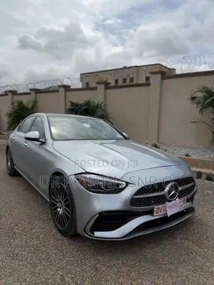 Mercedes-Benz C300 2024 Silver