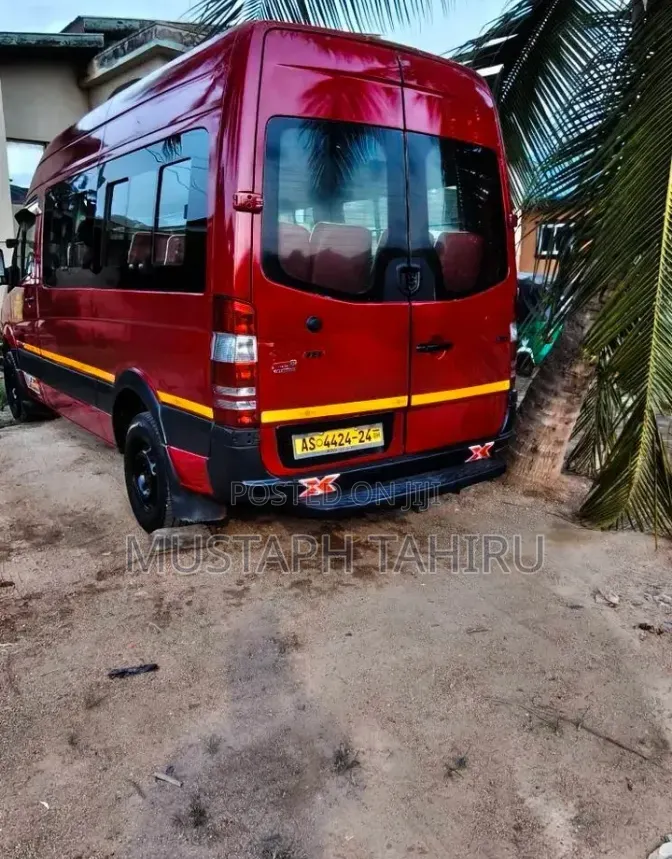Mercedes-Benz Sprinter 2007 Red