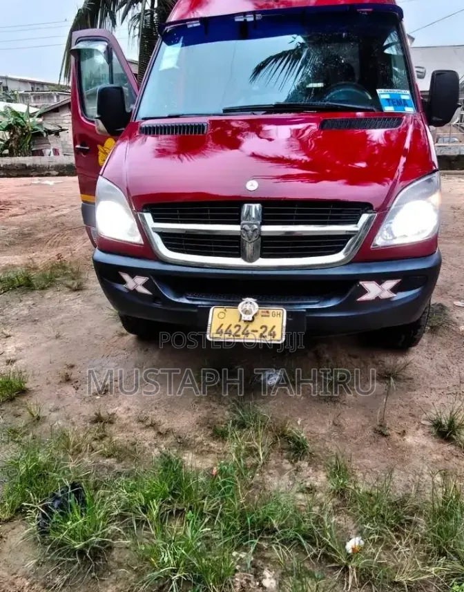 Mercedes-Benz Sprinter 2007 Red