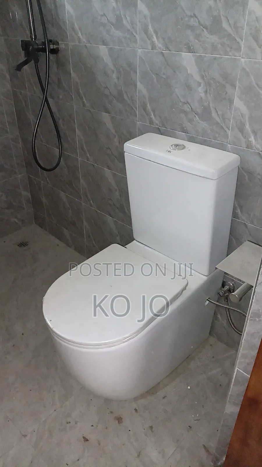 1bdrm House in School Junction for rent
